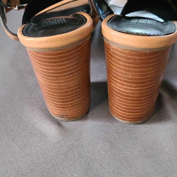 Canyon River Blues heels! - Picture 3 of 3